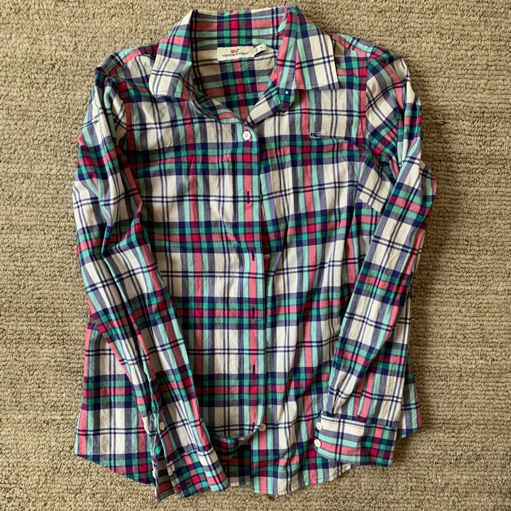 Vineyard Vines shirt size 8